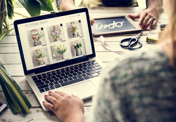 Business Flower Shop Marknadsföring Främja Sociala Medier — Stockfoto