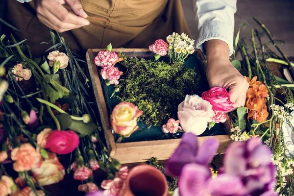 Propietario Negocio Floristería Trabajando Creando Decoración Floral — Foto de Stock