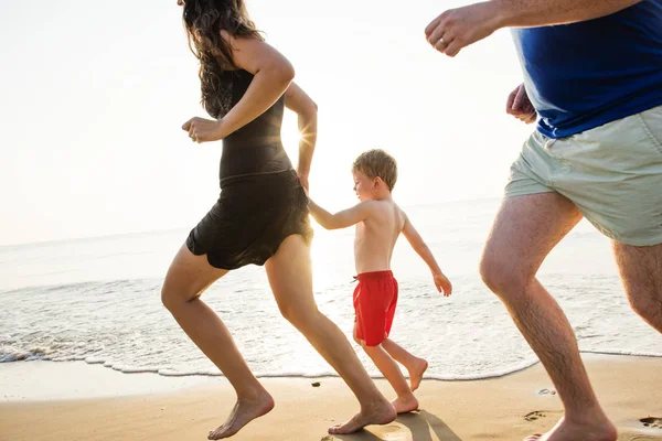 Familie Spelen Het Strand — Stockfoto