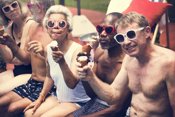 Group Diverse Senior Adults Eating Ice Cream Together — Stock Photo, Image