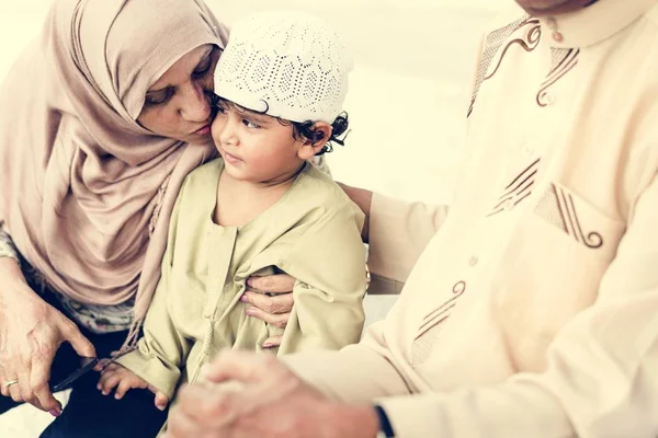 Müslüman Dedesi Onların Torun Ile — Stok fotoğraf