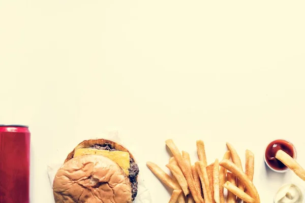 Widok Lotu Ptaka Hamburger Frytki Fast Food — Zdjęcie stockowe
