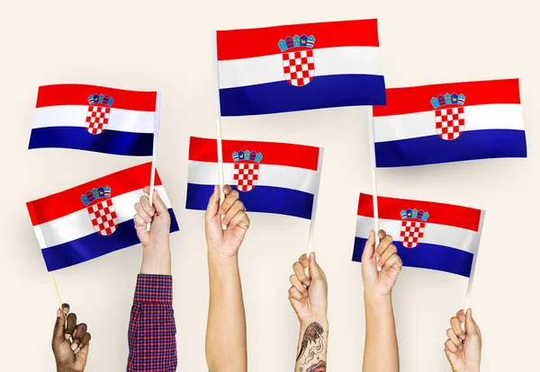 Les Mains Agitant Les Drapeaux Croatie — Photo