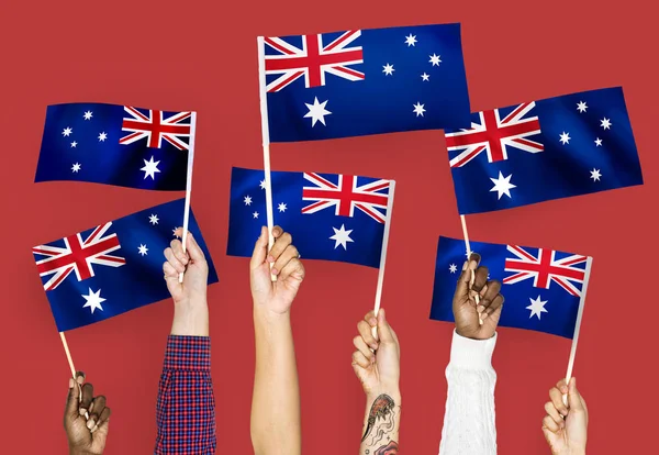 Kéz Integetett Ausztrália Nemzeti Zászlók — Stock Fotó