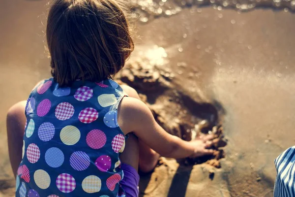 Closeup Caucasian Girl Playing Sand Beach — Stock Photo, Image