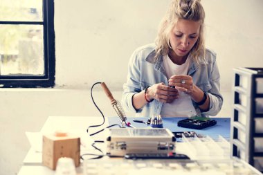 Teknisyen bilgisayarınızın sabit diskinde çalışma