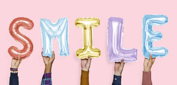 Manos Mostrando Sonrisa Globos Palabra — Foto de Stock