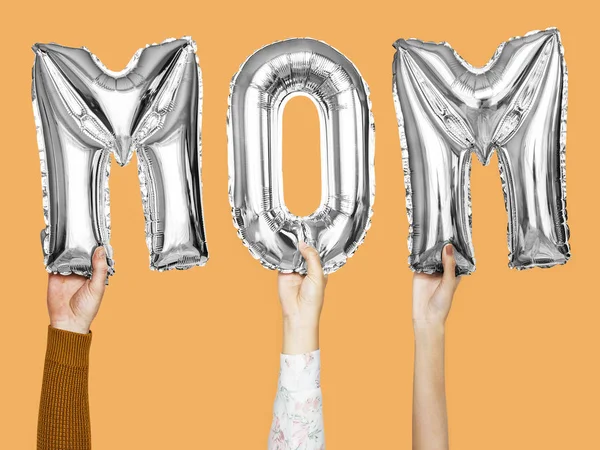 Hands Showing Mom Balloons Word — Stock Photo, Image