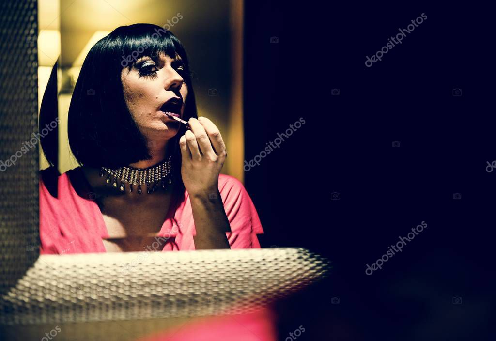 Porno operator qarshilik qila olmadi Bir olomon bilan porno