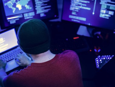 Çeşitli bilgisayar korsanlığı çekimleri 