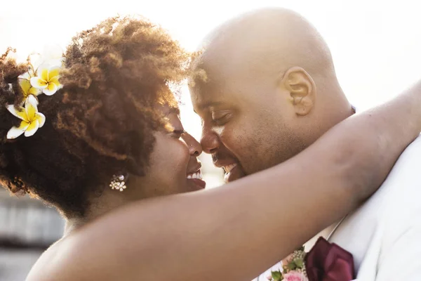Portrait Gros Plan Couple Afro Américain Embrassant Devant Ciel Couchant — Photo