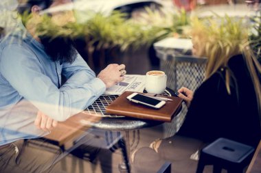 Ortaklık kurumsal iş planlama konuşmayı birlikte