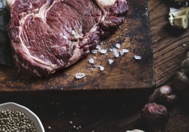 Tomahawk biftek yemek fotoğraf tarifi fikir