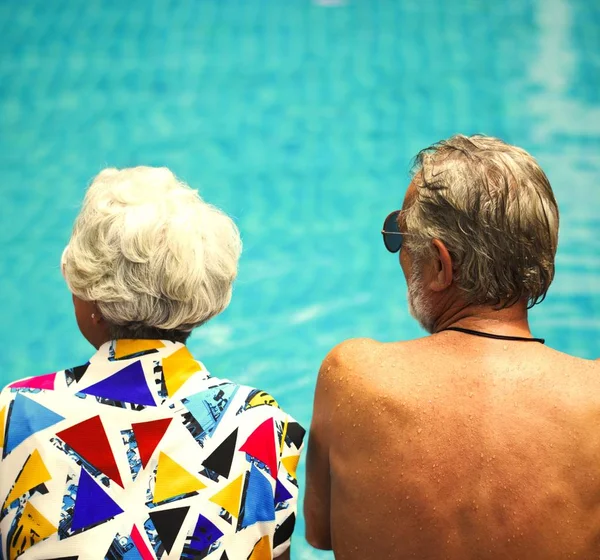Senior Couple Sitting Pool — Stock Photo, Image