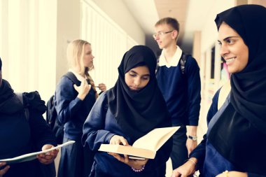 Bir grup Müslüman öğrenci