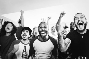 Sporda tezahürat arkadaş bar