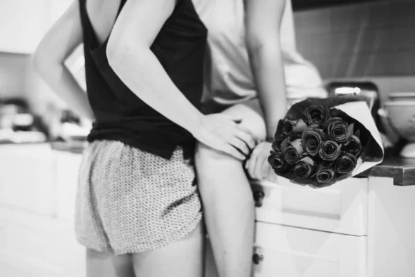 Lesbian Couple Kissing Kitchen — Stock Photo, Image