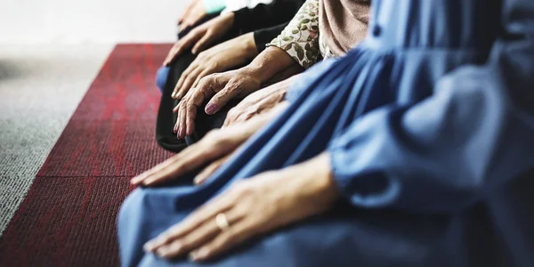 Muslim Praying Tashahhud Posture — Stock Photo, Image