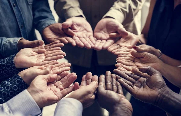 Grupp Olika Händer Palms Cirkel Stöd Grupp Lagarbete Flygfoto — Stockfoto