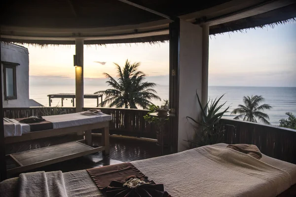 Wellnessbereich Mit Blick Auf Den Strand — Stockfoto