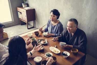 Japon Aile kavramı yeme