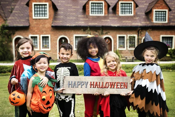 Kis Gyerekek Halloween Party — Stock Fotó