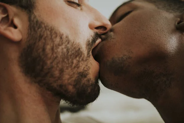 Passionné Gay Couple Faire Hors — Photo