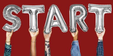 Başlangıç sözcük balonu holding eller