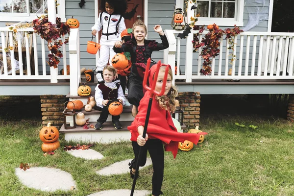 Little Children Trick Treating — Stock Photo, Image