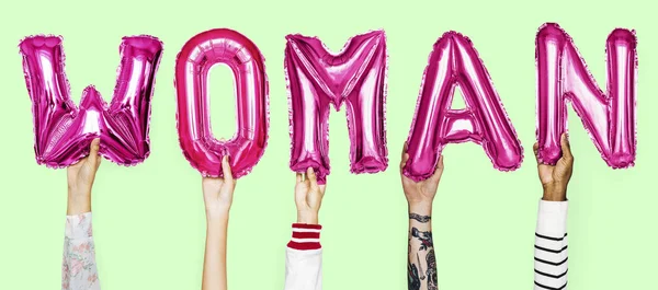 Kadın balonlar kelime gösteren eller