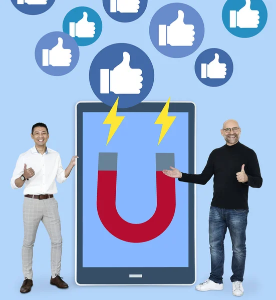 Ondernemers Met Social Media Marketing Ideeën — Stockfoto