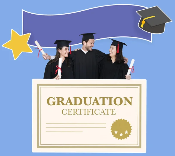 Groep Van Gradiënten Cap Jurk Met Afstuderen Certificaat — Stockfoto
