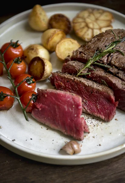 Rare Fillet Steak Food Photography Recipe Idea — Stock Photo, Image