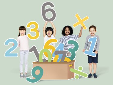 Öğrenme matematik numaraları ile okul çocukları