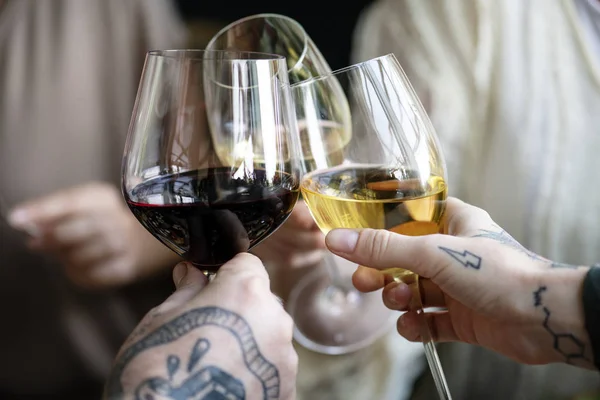 People Cheering Glasses Wine — Stock Photo, Image