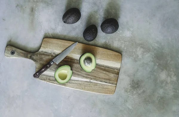 Avocado Wooden Chopping Board — Stock Photo, Image