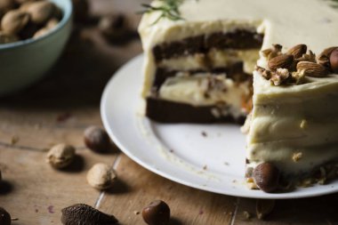 Ev yapımı çikolatalı Fındıklı kek gıda fotoğraf tarifi