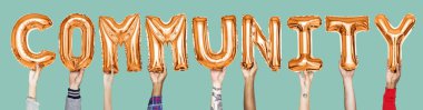 Turuncu alfabe balonlar word topluluk oluşturan