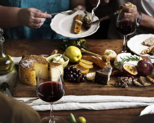 People Enjoying Cheese Platter Food Photography Recipe Idea — Stock Photo, Image