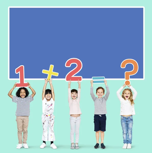 Školní Děti Učí Matematiku Čísly — Stock fotografie