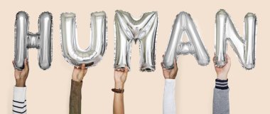 Balonlar kelime gösteren eller