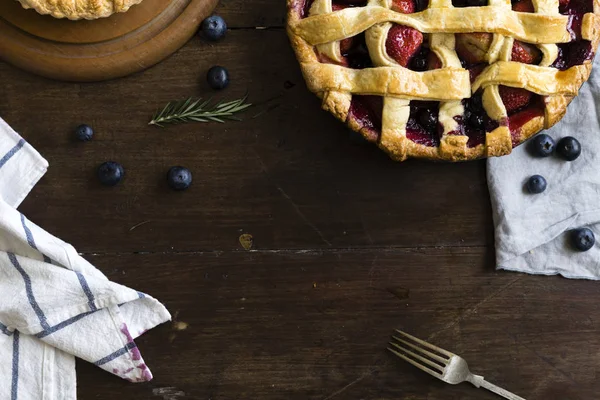 Homemade Mixed Berry Pie Food Photography Recipe Idea — Stock Photo, Image