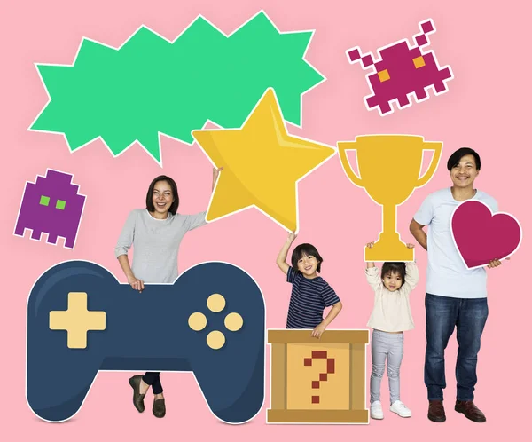 Bir Video Oyunu Mücadele Kazanan Aile — Stok fotoğraf