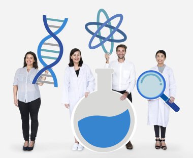 Farklı insanlar genetik test simgeler holding
