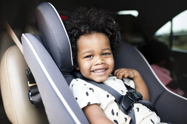 Enfant Dans Siège Auto Pour Bébé — Photo