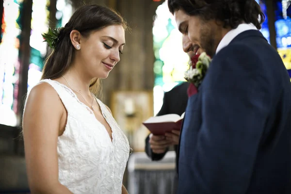 Bruid Bruidegom Het Altaar — Stockfoto