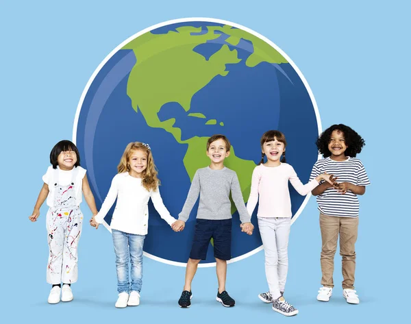 Diverse Kids Verspreiden Milieubewustzijn — Stockfoto