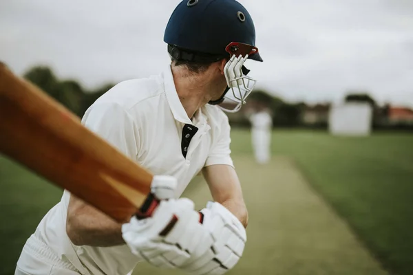 Cricketspeler Het Veld Actie — Stockfoto