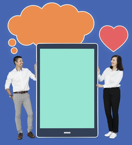 Schattig Paar Met Online Dating App — Stockfoto