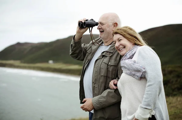 Happy Senior Couple Enjoying View — Stock Photo, Image